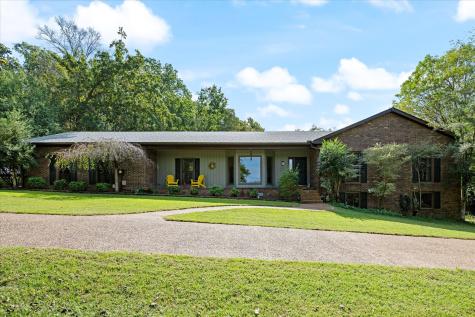 106 E Shady Trail Old Hickory TN 37138