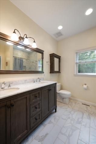 106 E Shady Trail Old Hickory TN 37138