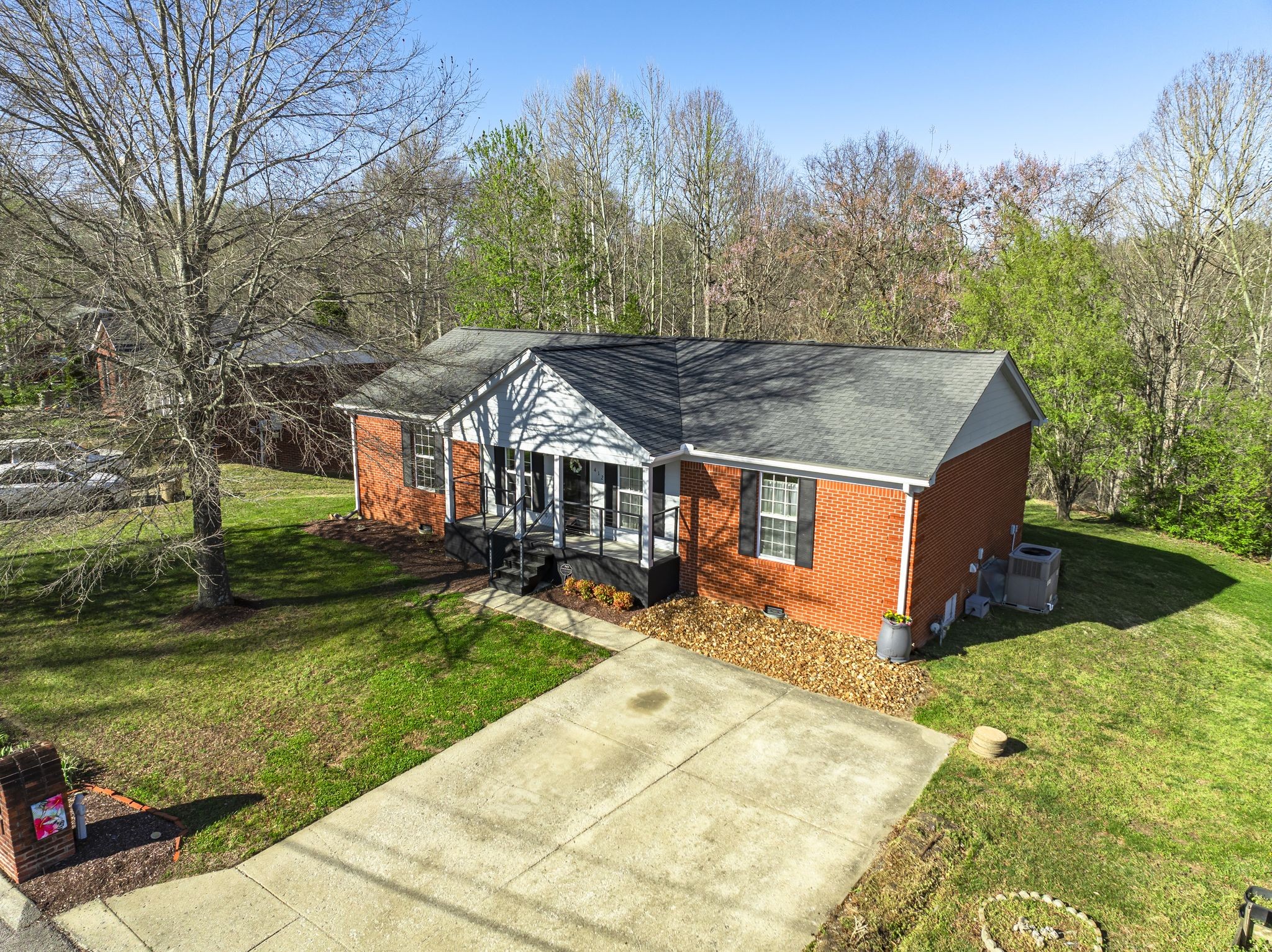 412 Eisenhower Drive Ashland City TN 37015