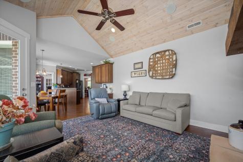 50 Bill Edde Road Belvidere TN 37306