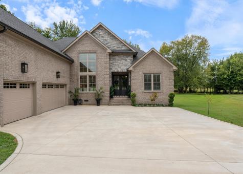 1030 Founders Lane Portland TN 37148