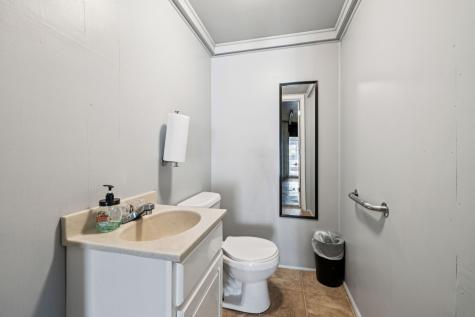 39 E Main Street Hohenwald TN 38462