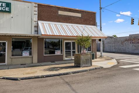 39 E Main Street Hohenwald TN 38462