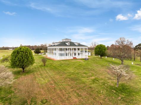 99 Posey Circle Saint Joseph TN 38481