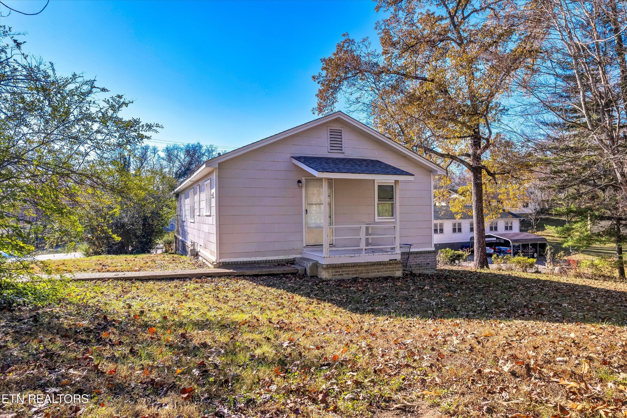 558560 W Outer Drive Oak Ridge TN 37830