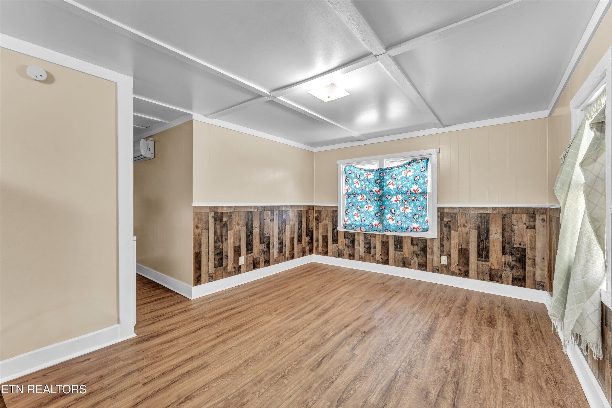 558560 W Outer Drive Oak Ridge TN 37830