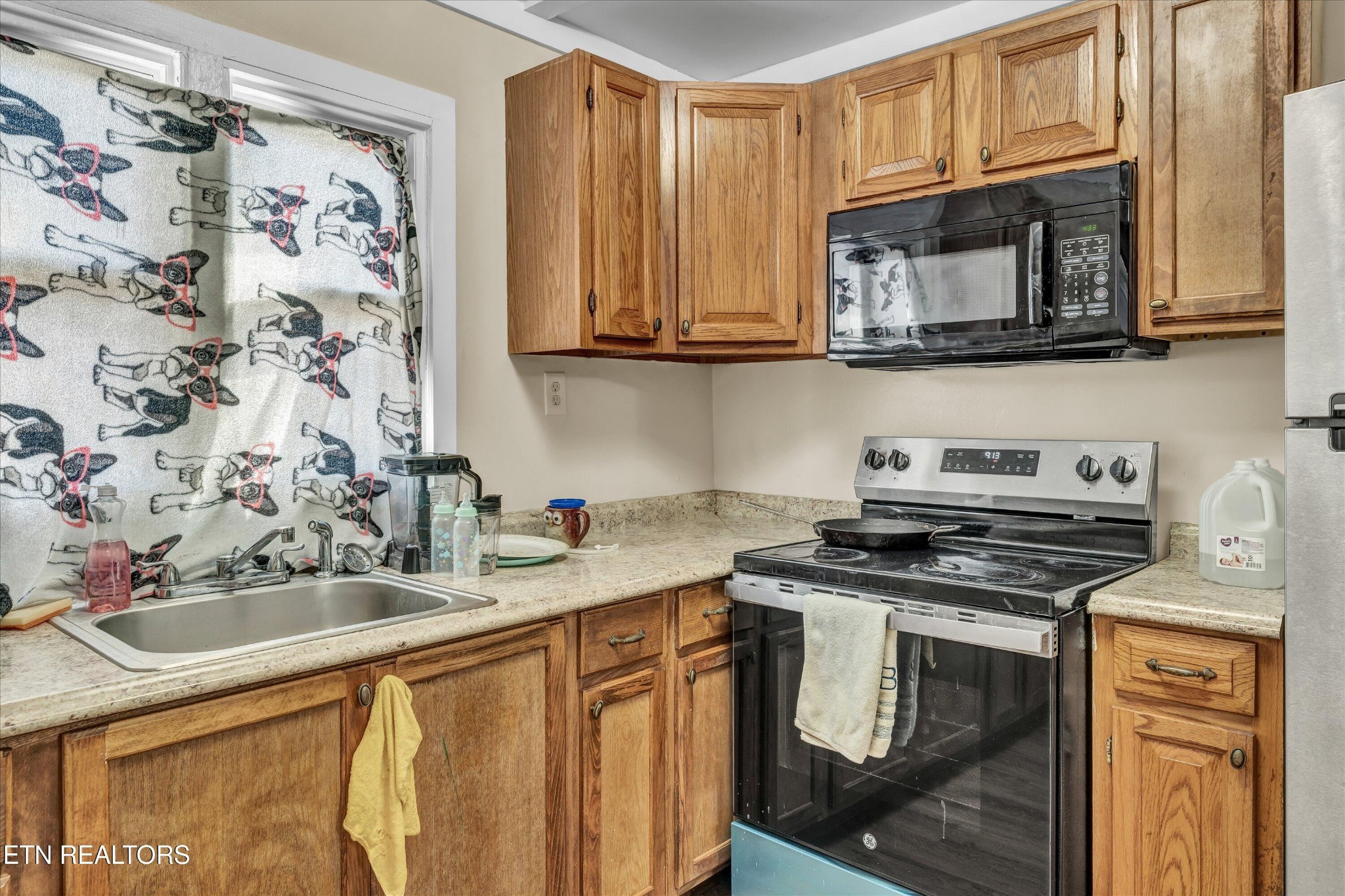 558560 W Outer Drive Oak Ridge TN 37830