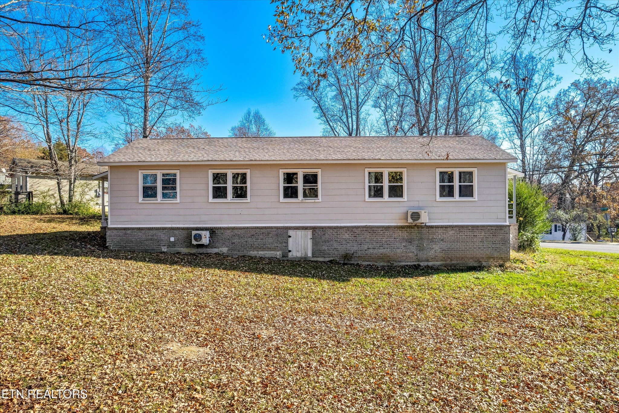 558560 W Outer Drive Oak Ridge TN 37830