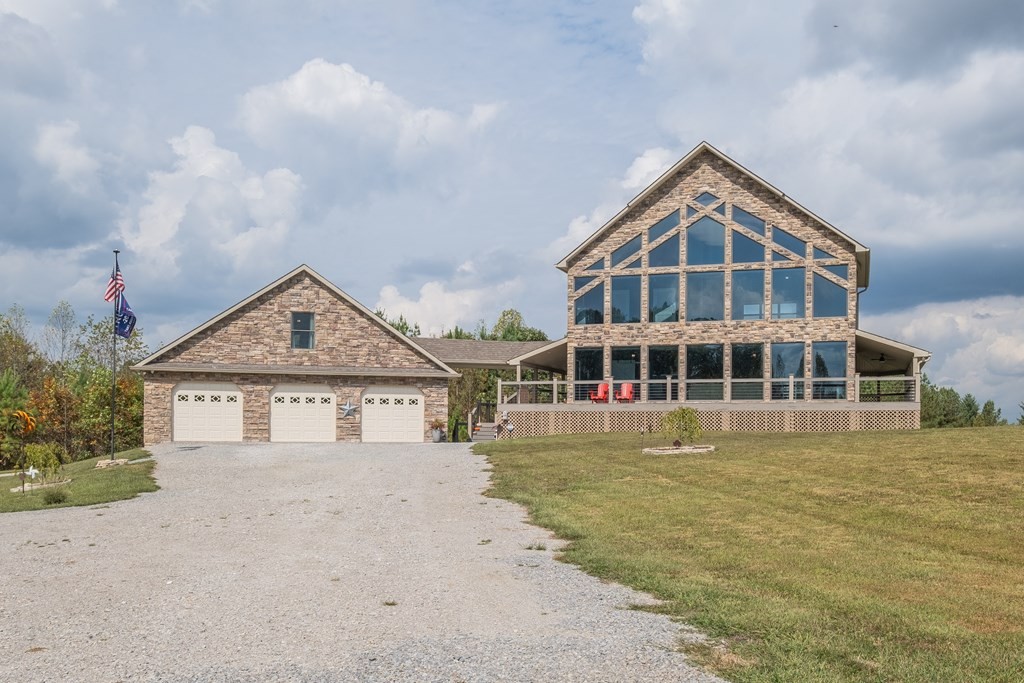 4700 Honey Creek Loop Road Robbins TN 37852