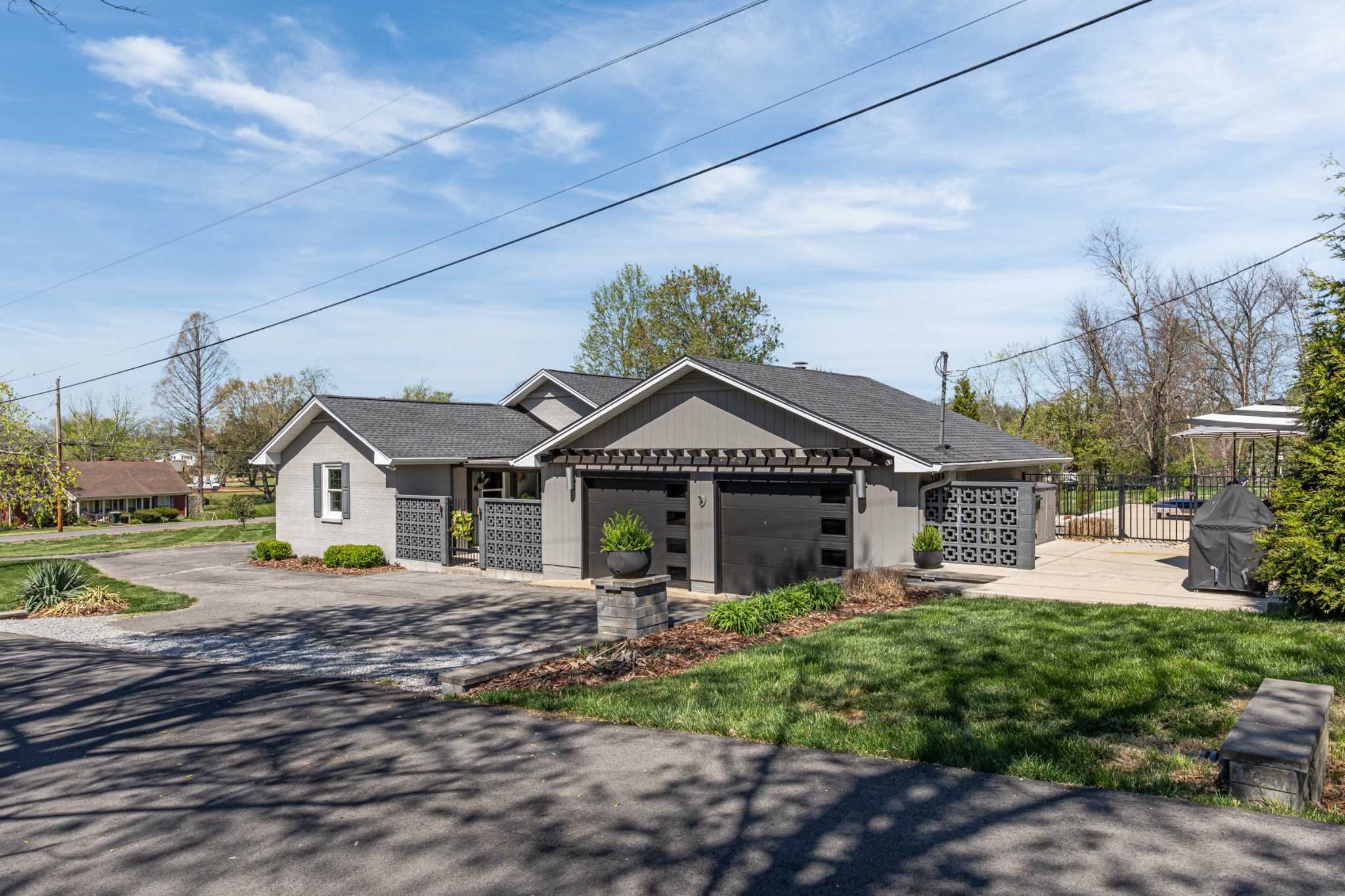 1011 Lakeshore Drive Gallatin TN 37066