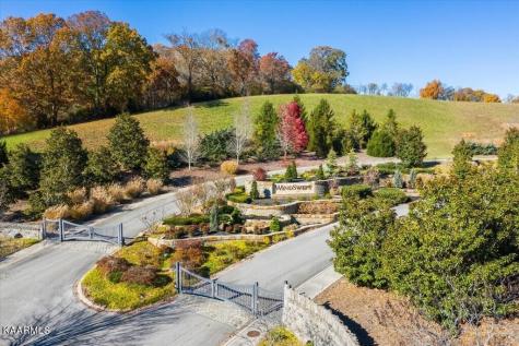 2093 Edgewater Sound Morristown TN 37814