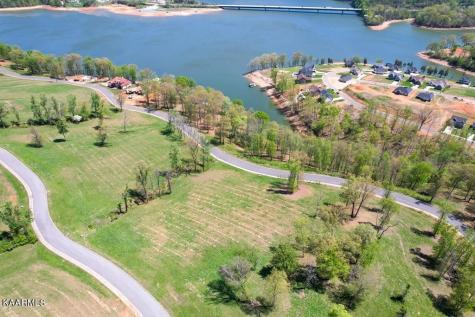 2093 Edgewater Sound Morristown TN 37814