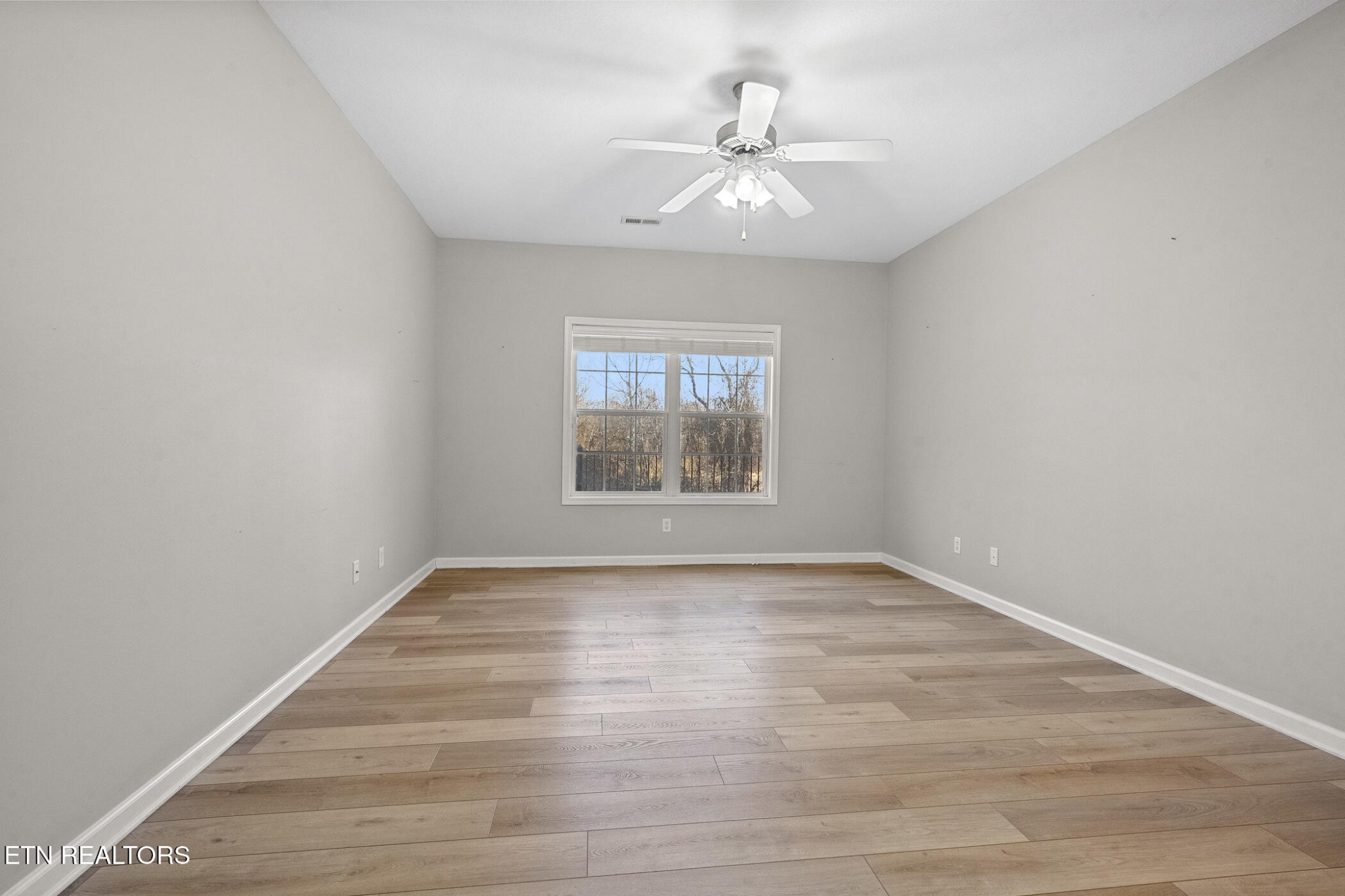 4651 Oak Meadow Way Knoxville TN 37918