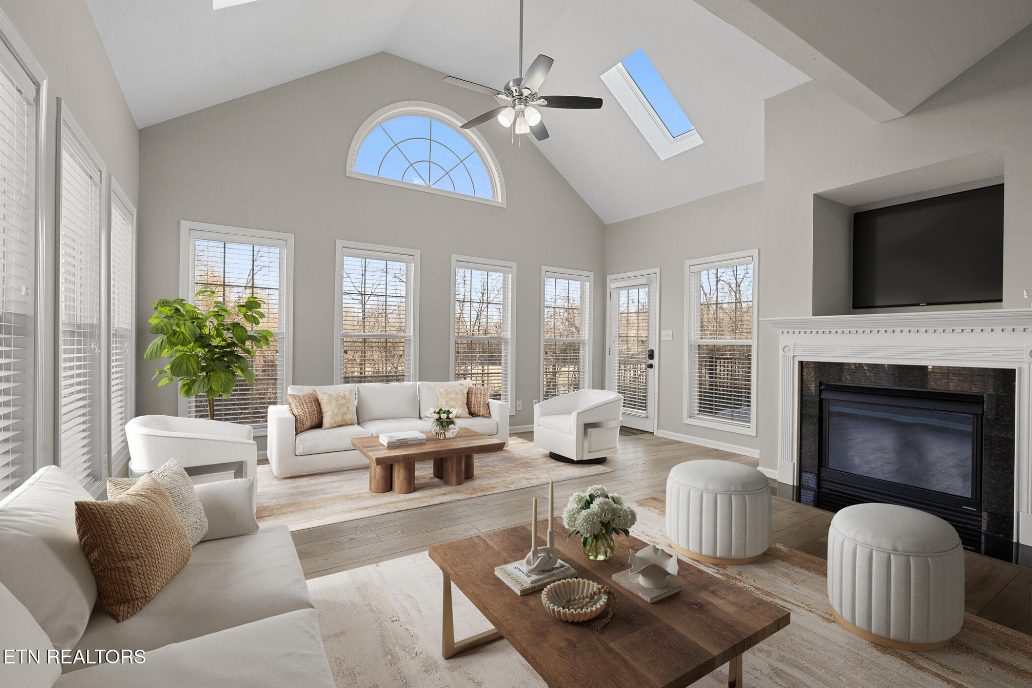 4651 Oak Meadow Way Knoxville TN 37918