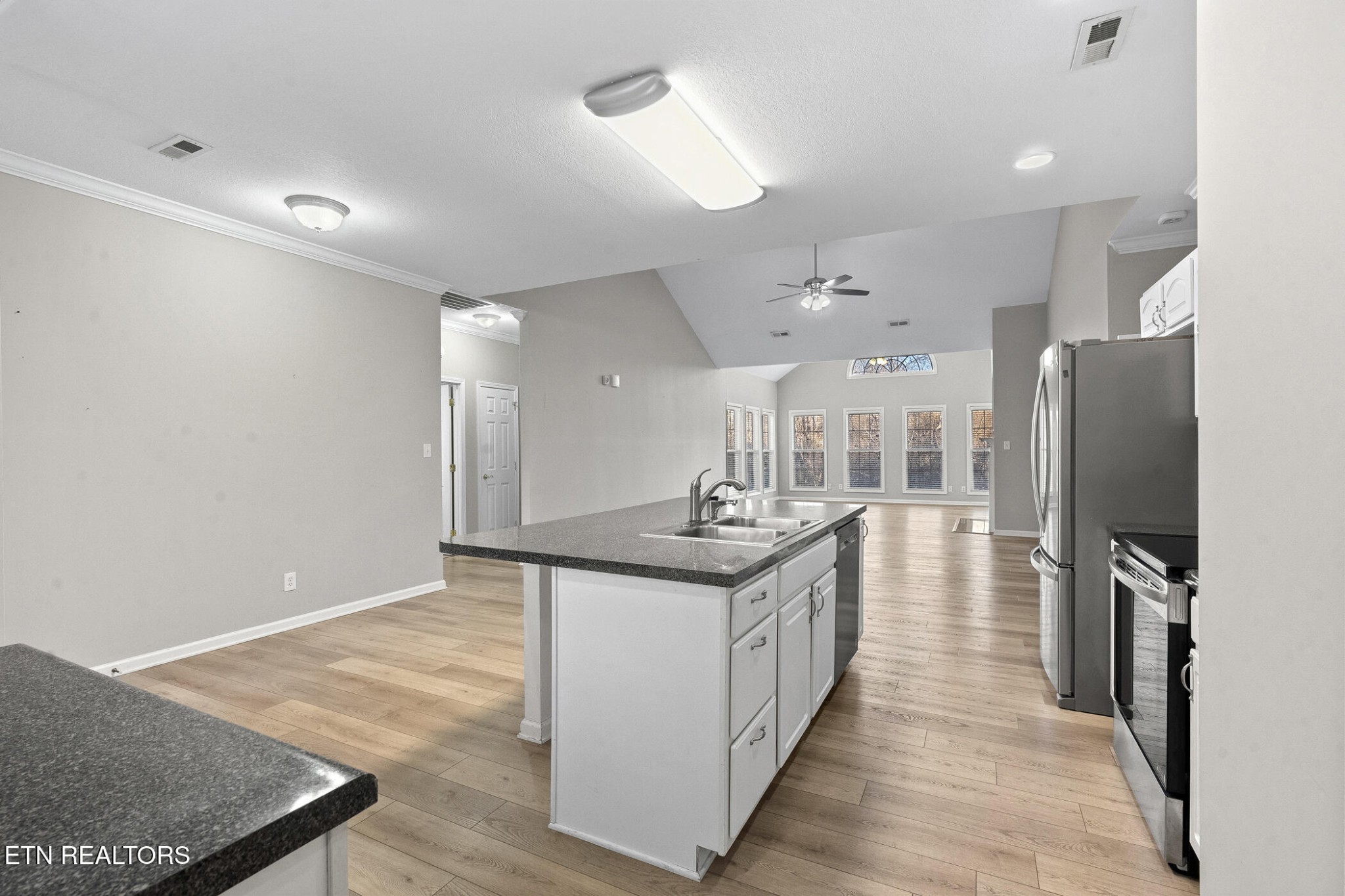 4651 Oak Meadow Way Knoxville TN 37918