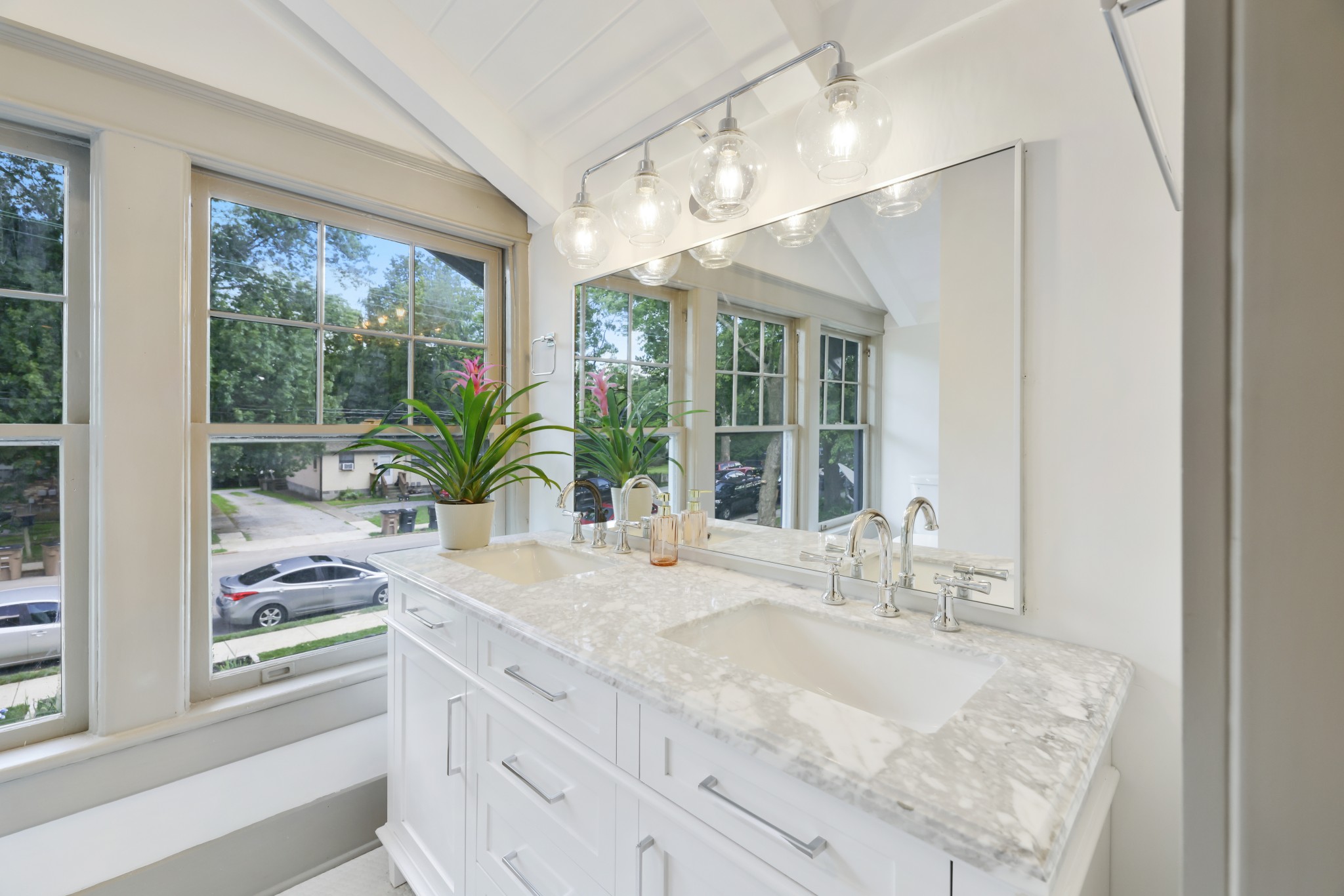 1408 Douglas Avenue Nashville TN 37206