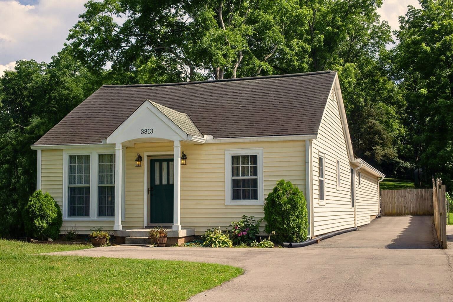 3813 Murphy Road Nashville TN 37209