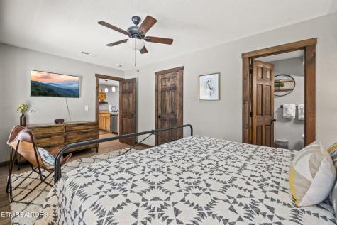 2046 Slippery Rock Circle Sevierville TN 37862