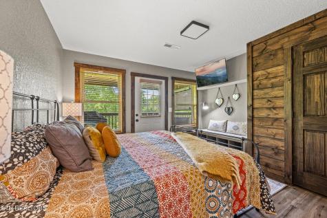 2046 Slippery Rock Circle Sevierville TN 37862