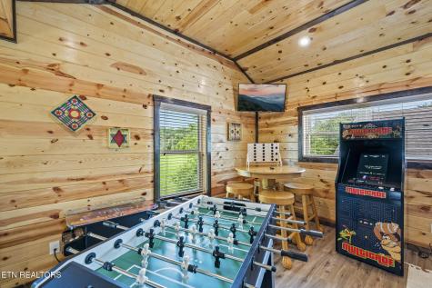 2046 Slippery Rock Circle Sevierville TN 37862