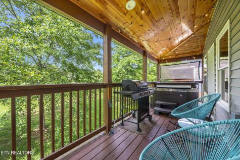 2046 Slippery Rock Circle Sevierville TN 37862