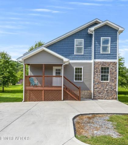 2046 Slippery Rock Circle Sevierville TN 37862