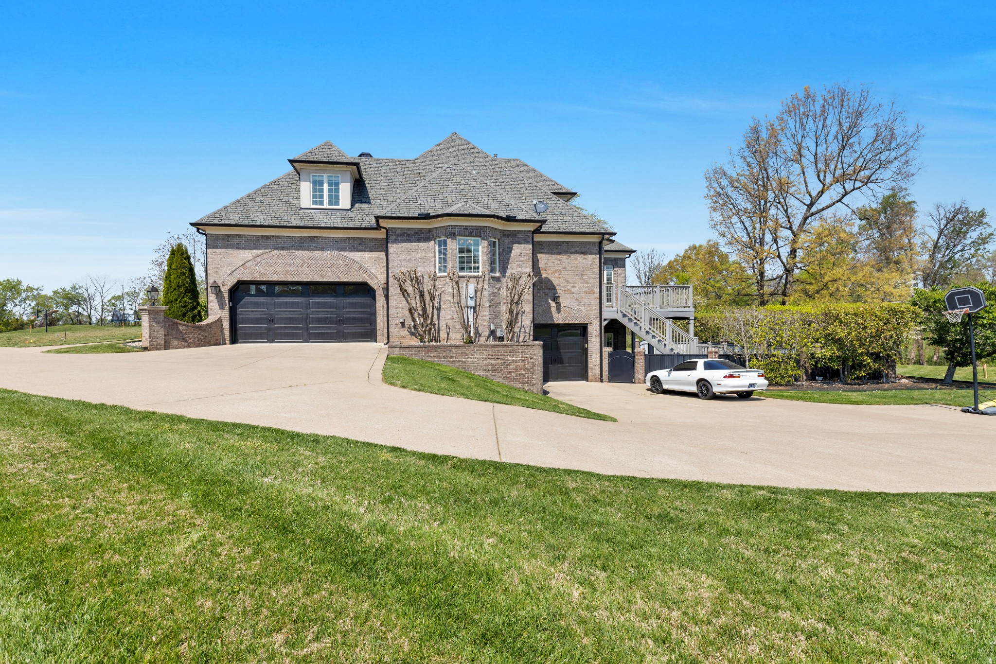 835 Savannah West Court Springfield TN 37172