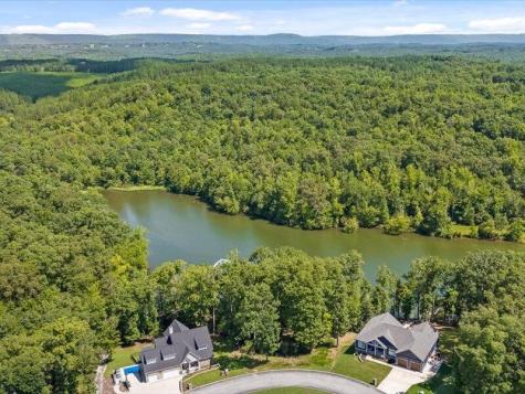 15887 Channel Pointe Drive Bakewell TN 37373