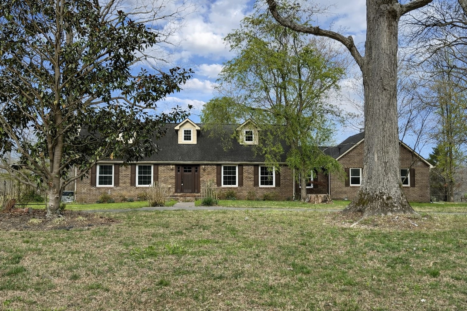 209 Spring Creek Road Estill Springs TN 37330