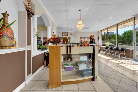 2702 Dickerson Pike Nashville TN 37207