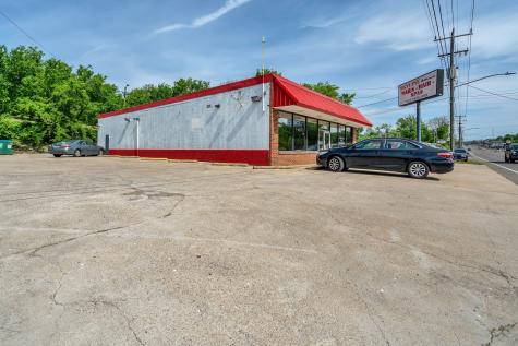 2702 Dickerson Pike Nashville TN 37207