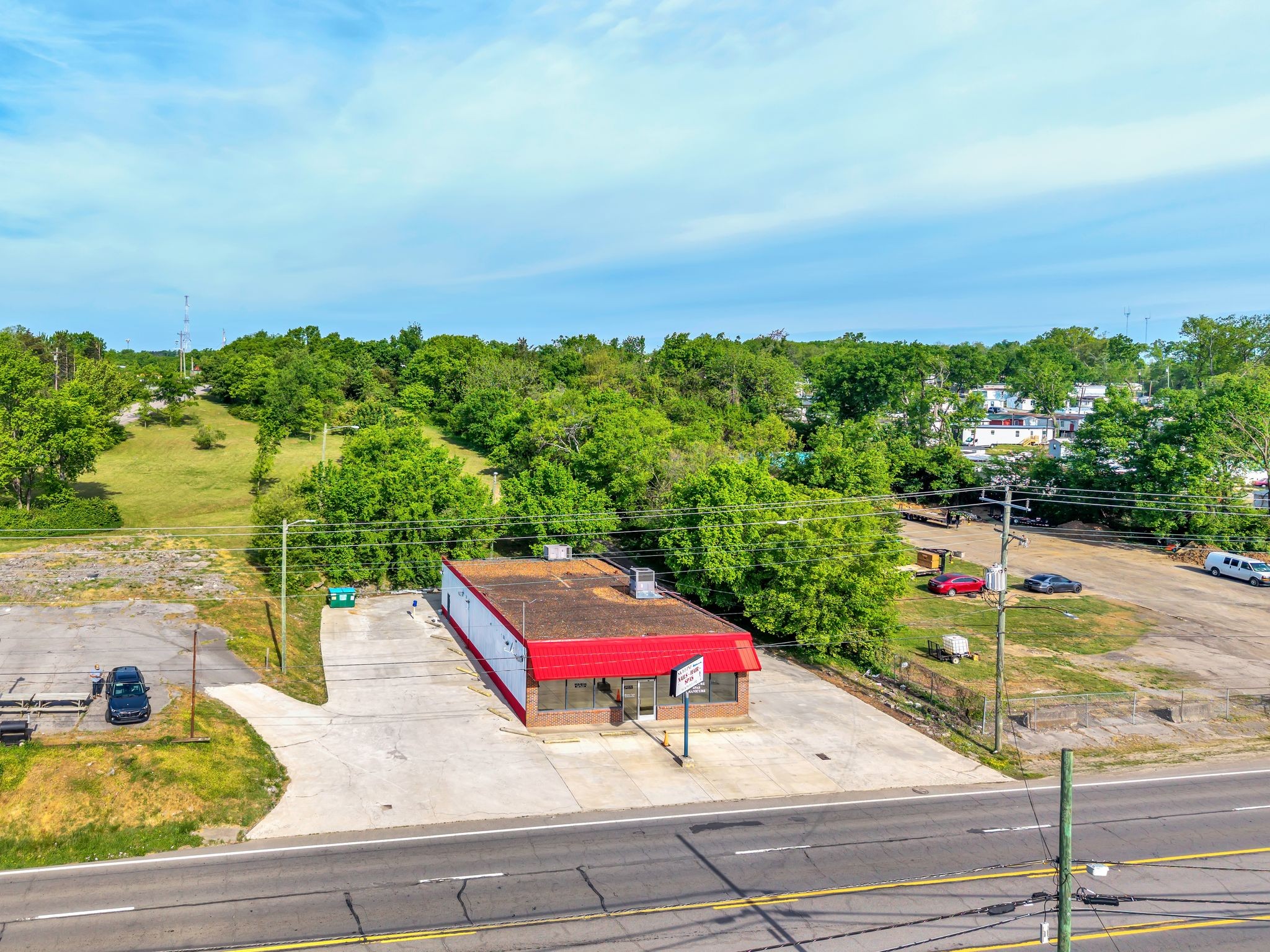 2702 Dickerson Pike Nashville TN 37207