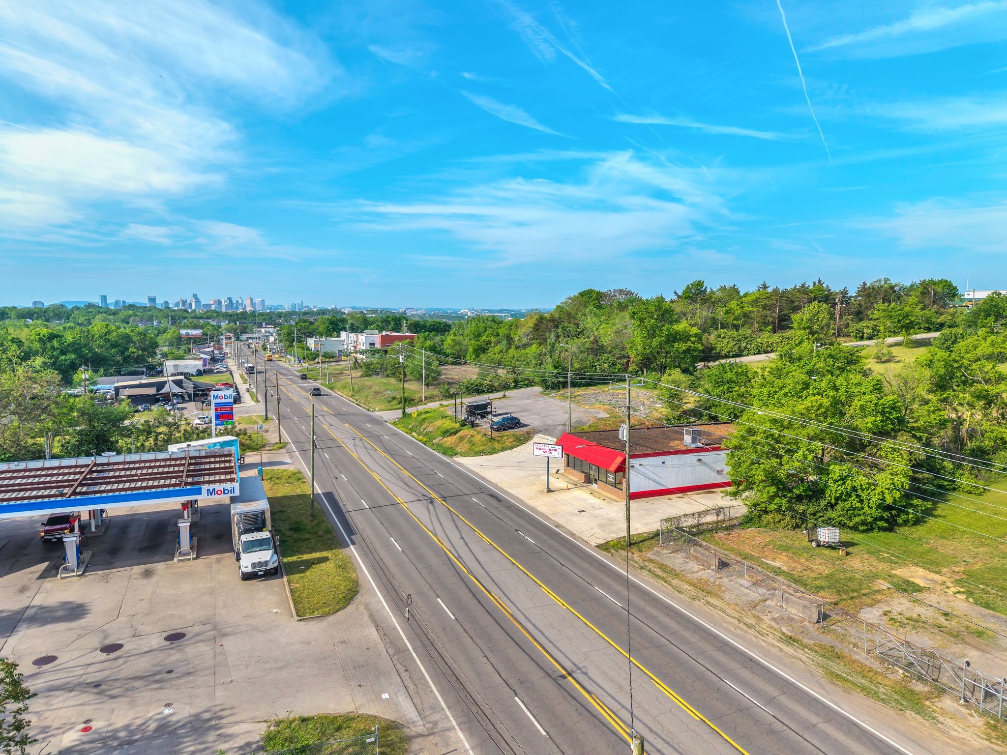 2702 Dickerson Pike Nashville TN 37207