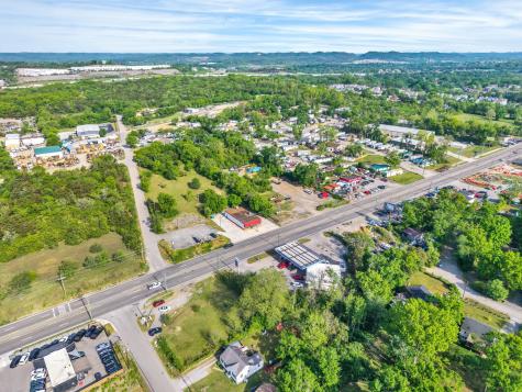 2702 Dickerson Pike Nashville TN 37207