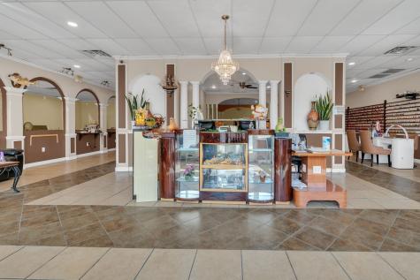 2702 Dickerson Pike Nashville TN 37207