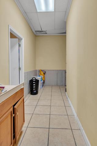 2702 Dickerson Pike Nashville TN 37207