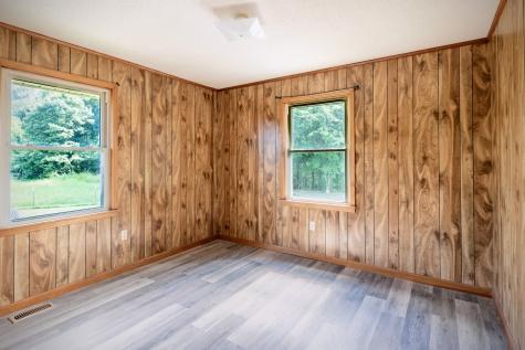 3923 Buckeye Road Cumberland City TN 37050