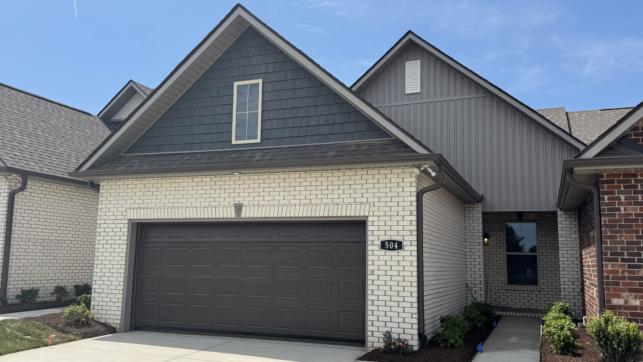 504 W Foxrun Springfield TN 37172