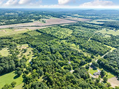 8524 Taliaferro Road Eagleville TN 37060