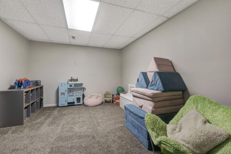 213 Grant Avenue Oak Grove KY 42262