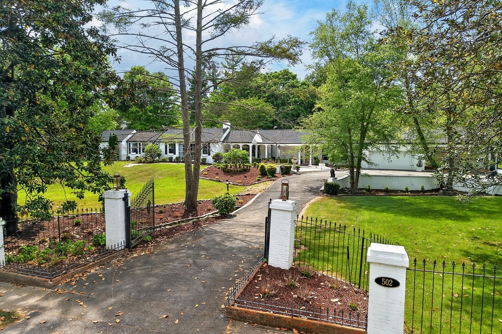 502 N Jefferson Avenue Cookeville TN 38501