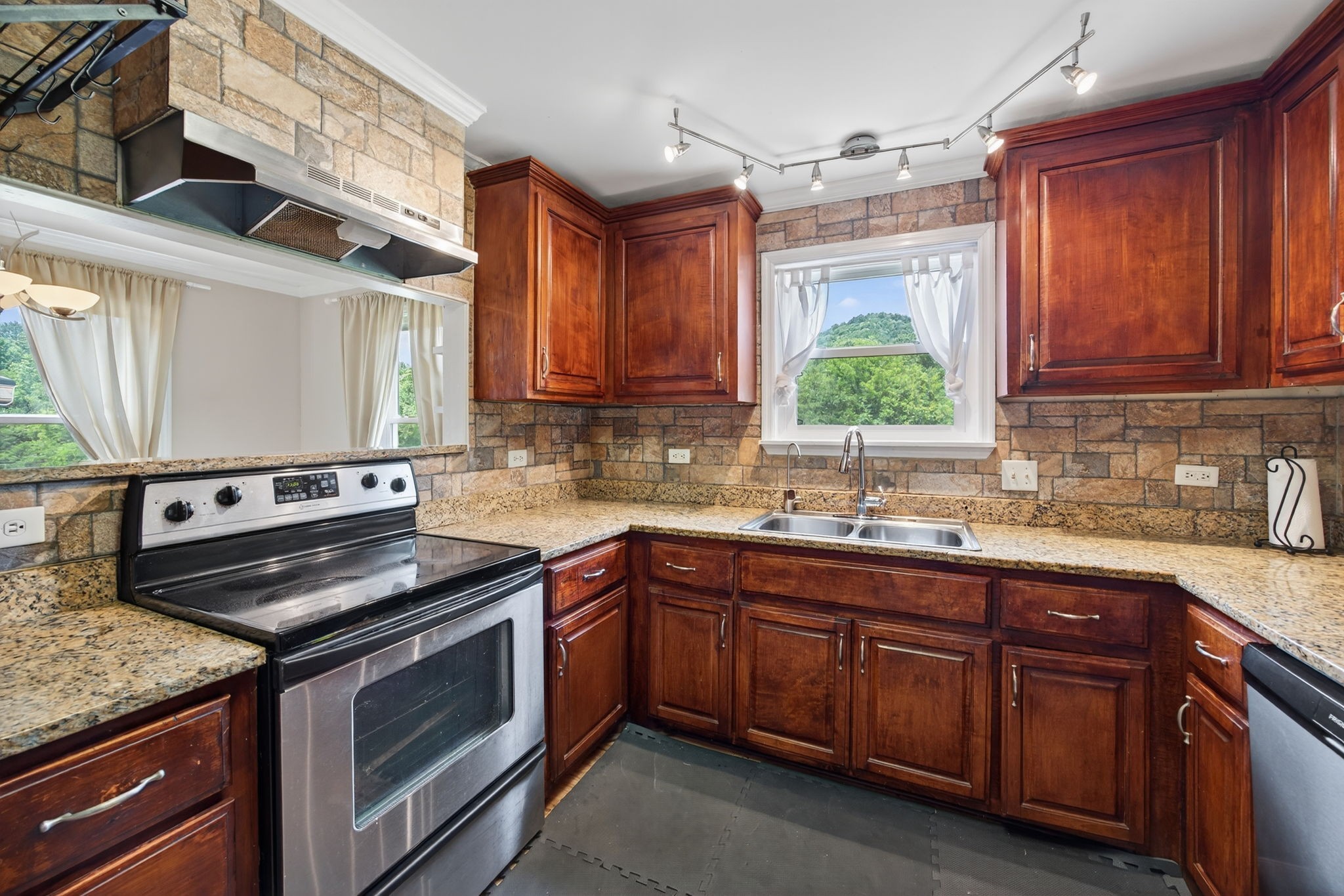 3203 Statesville Road Watertown TN 37184