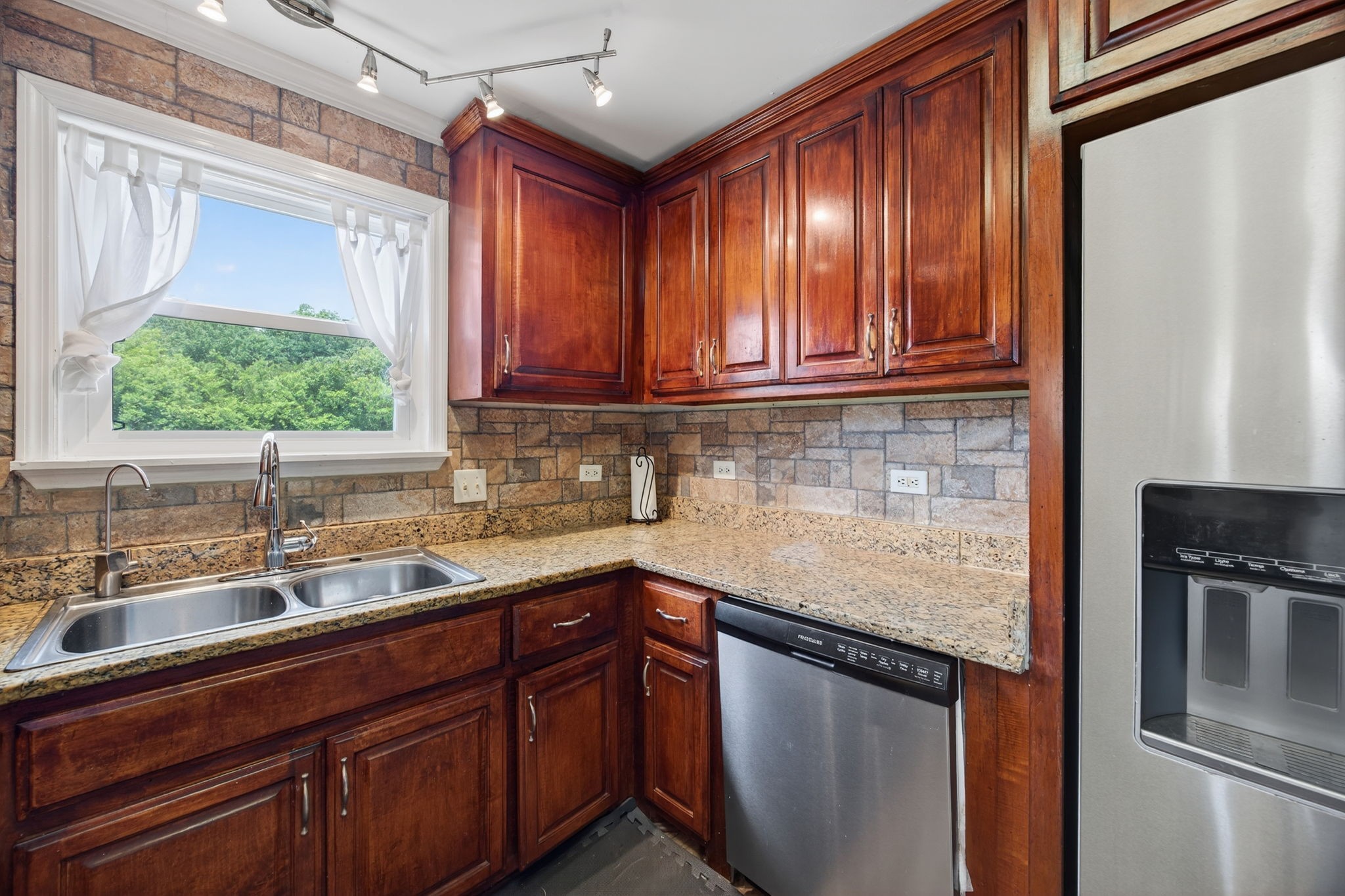 3203 Statesville Road Watertown TN 37184