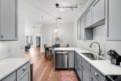 1010 16th Ave, S Nashville TN 37212