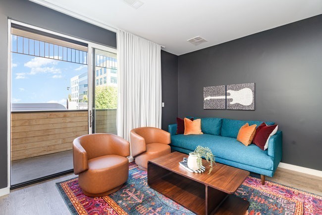 50 Music Sq, W Nashville TN 37203