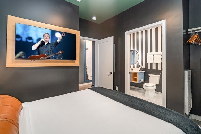 50 Music Sq, W Nashville TN 37203