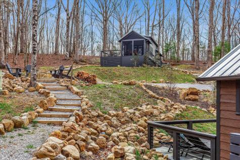 42 Oakleaf Trail Tracy City TN 37387