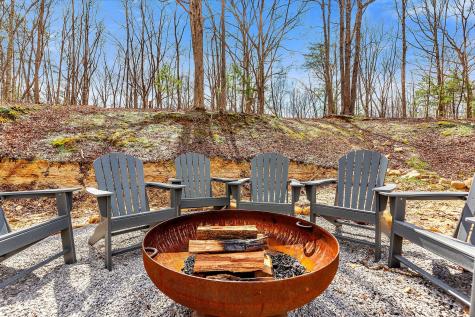 42 Oakleaf Trail Tracy City TN 37387
