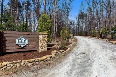 42 Oakleaf Trail Tracy City TN 37387