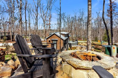 42 Oakleaf Trail Tracy City TN 37387